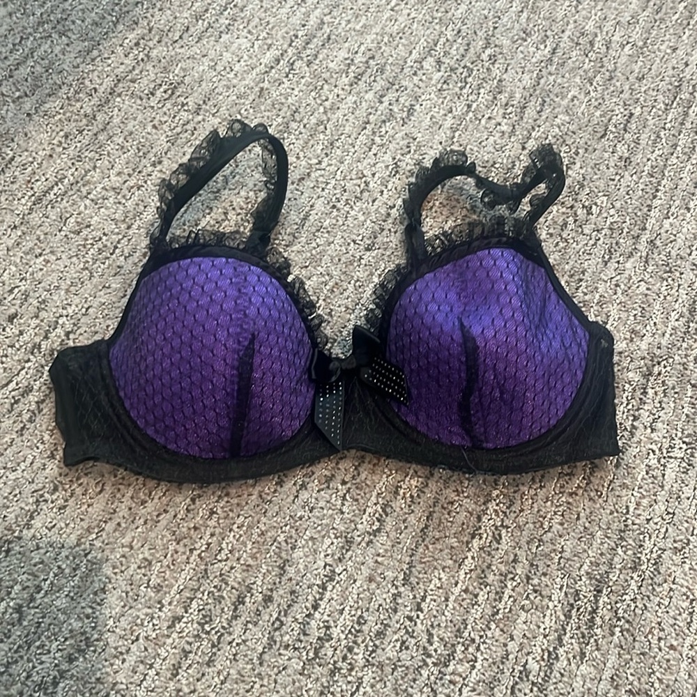 $125 for all 11 LA SENZA bras posted in my listings